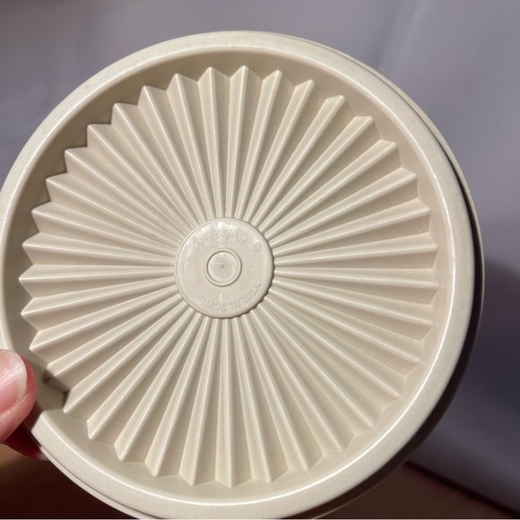 Tupperware Condiment Bowl & Caddy Almond Vintage - Picture 13 of 14